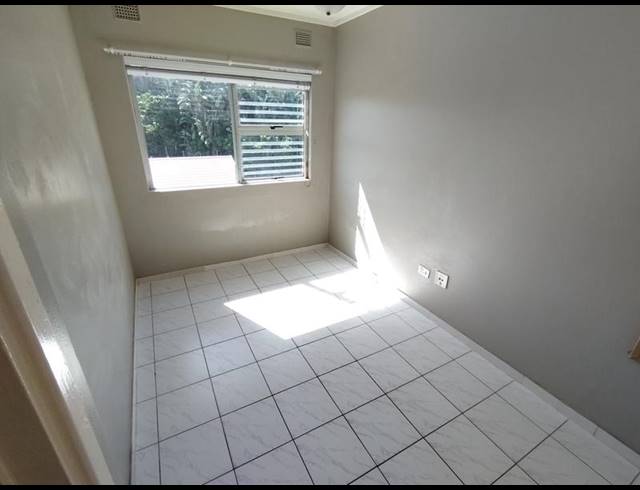 3 BEDROOM APARTMENT FOR SALE IN NEWSEL BEACH